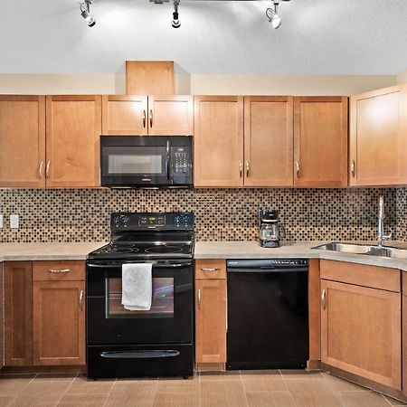 Stylish Downtown Condos By Globalstay YYC Esterno foto