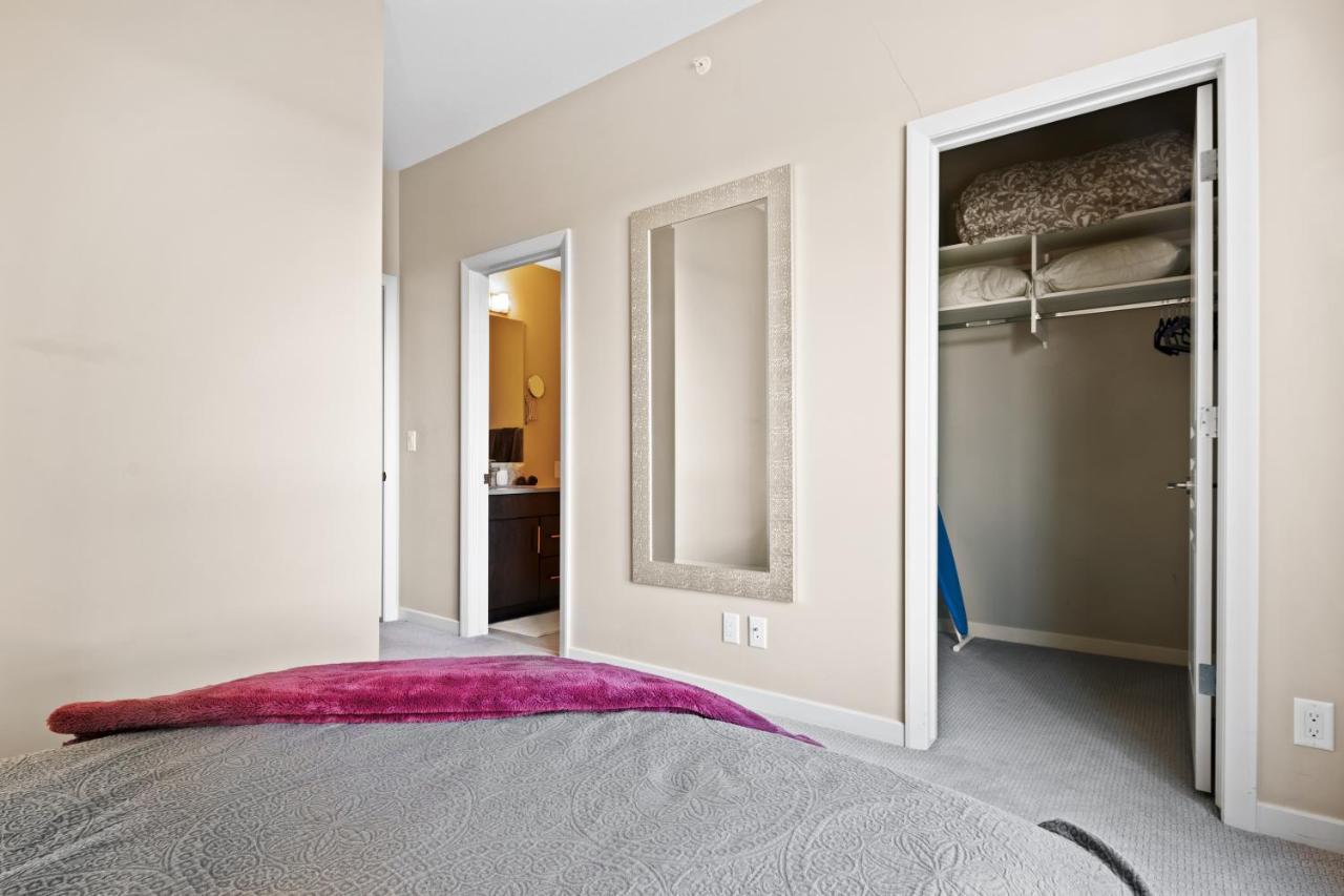 Stylish Downtown Condos By Globalstay YYC Esterno foto